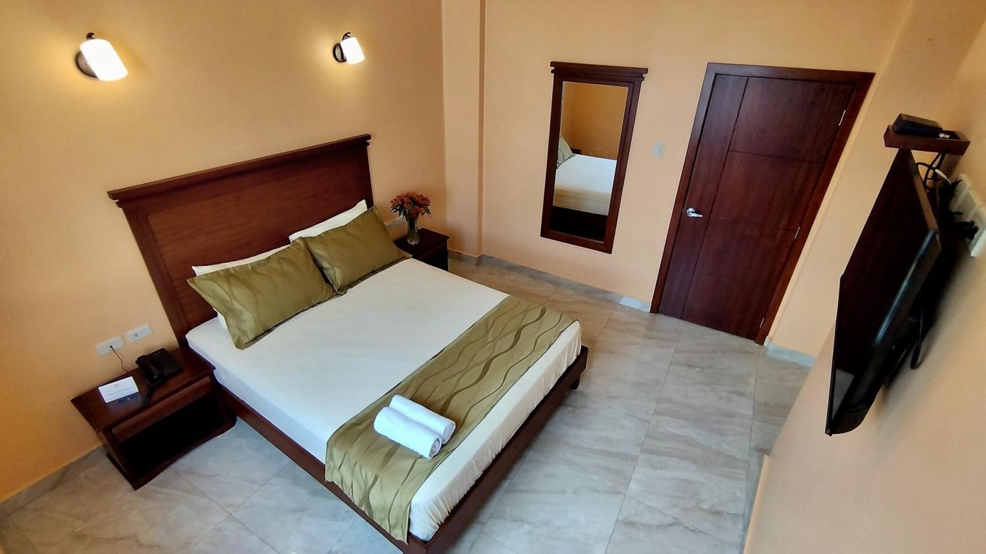 Hostal California Inn Guayaquil Exterior foto